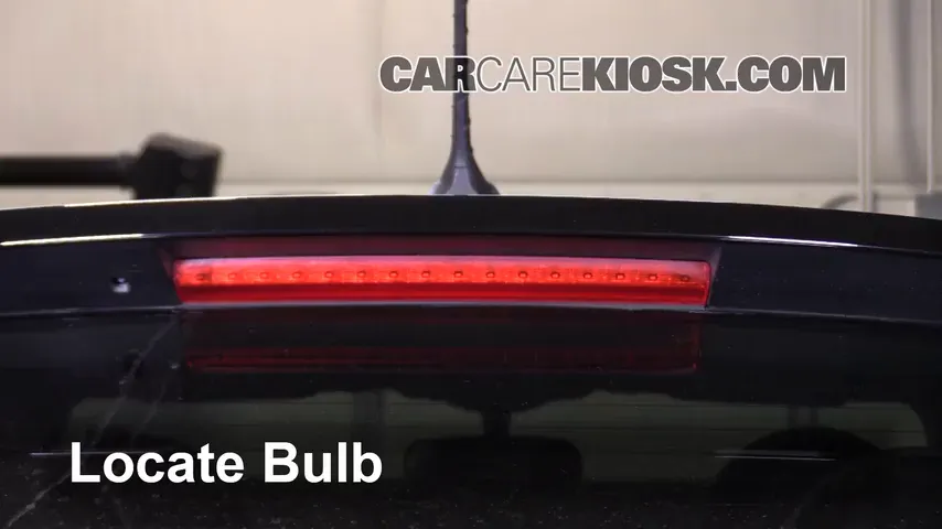 2016 Fiat 500X Easy 2.4L 4 Cyl. Lights Center Brake Light (replace bulb)